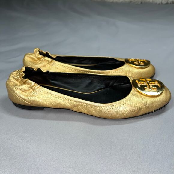 TORY BURCH Reva Ballet Flat Shoe Womens sz 8.5 Metallic Leather Gold Medallion - Picture 10 of 11